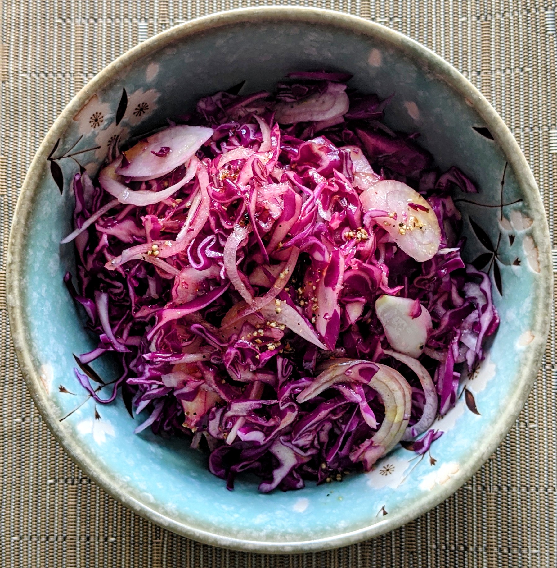 Red Cabbage Onion Salad