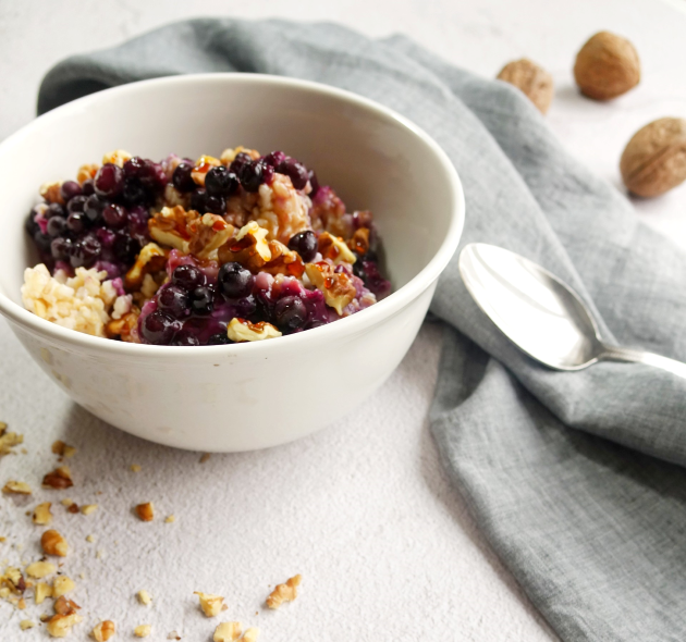 Oatmeal with Frozen Fruit