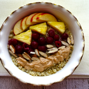 Fruit-Quinoa-Breakfast-bowl